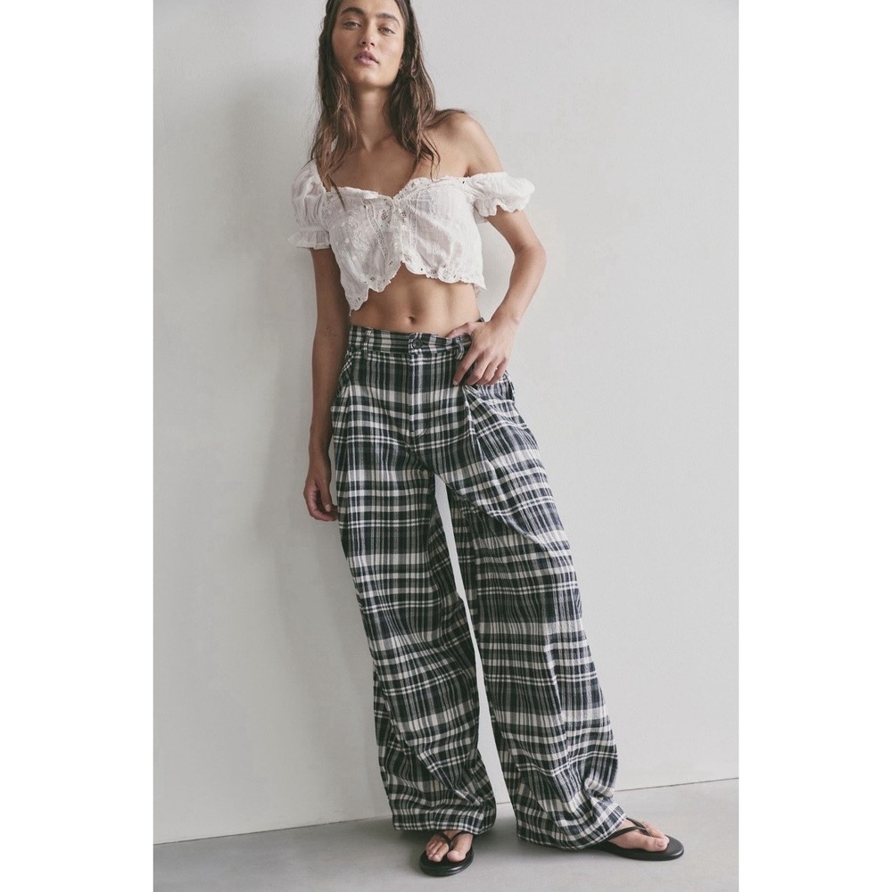 Free People Pants About It Baggy Puckered Pants Relaxed Wide Leg Barrel 8 Boho